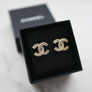 NEW IN BOX Chanel CC Interlocking Logo Stud Earrings Gold Hardware with Crystals
